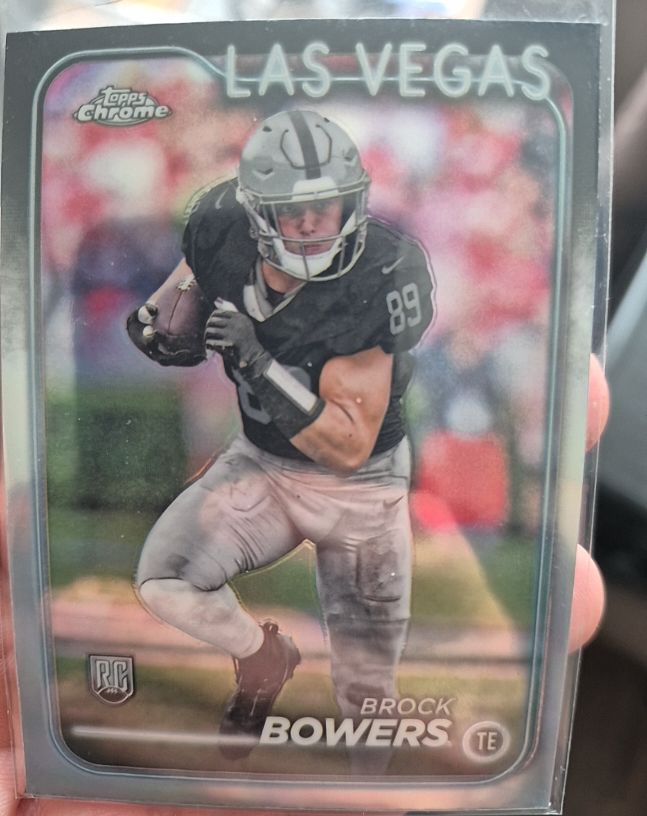 2024 Topps Chrome #207 Brock Bowers — front