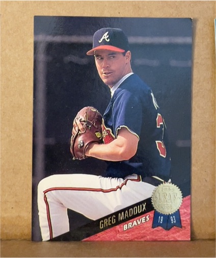 1993 Leaf #326 Greg Maddux — front