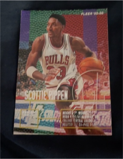 1995-96 Fleer #26 Scottie Pippen — front
