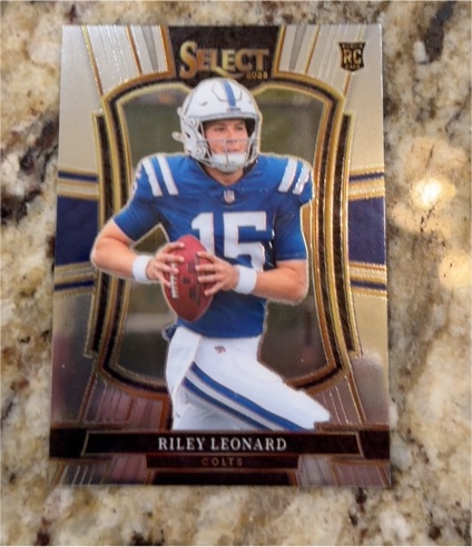 2025 Panini Select #133 Riley Leonard — front