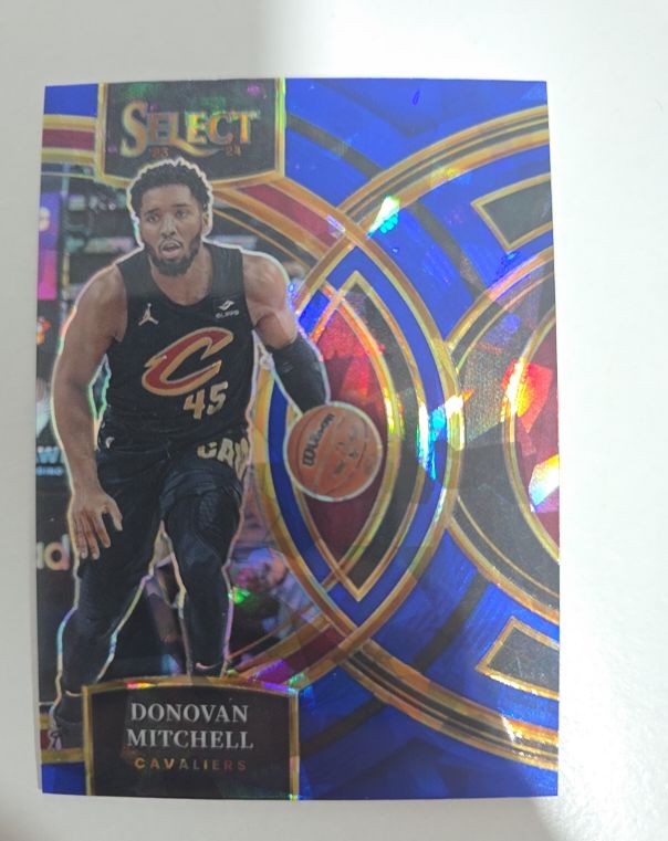 2023-24 Panini Select #163 Donovan Mitchell — front