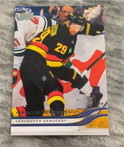 2025-26 Upper Deck Series 2 #428 Marcus Pettersson — front