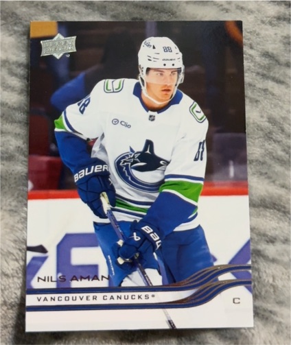 2025-26 Upper Deck #425 Nils Aman — front