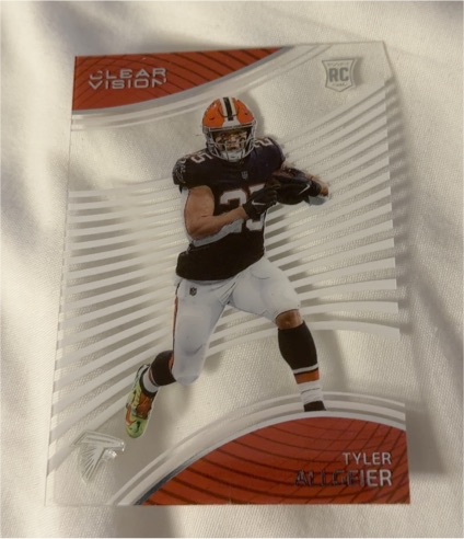 2022 Panini Chronicles Clear Vision #CVR-27 Tyler Allgeier — front