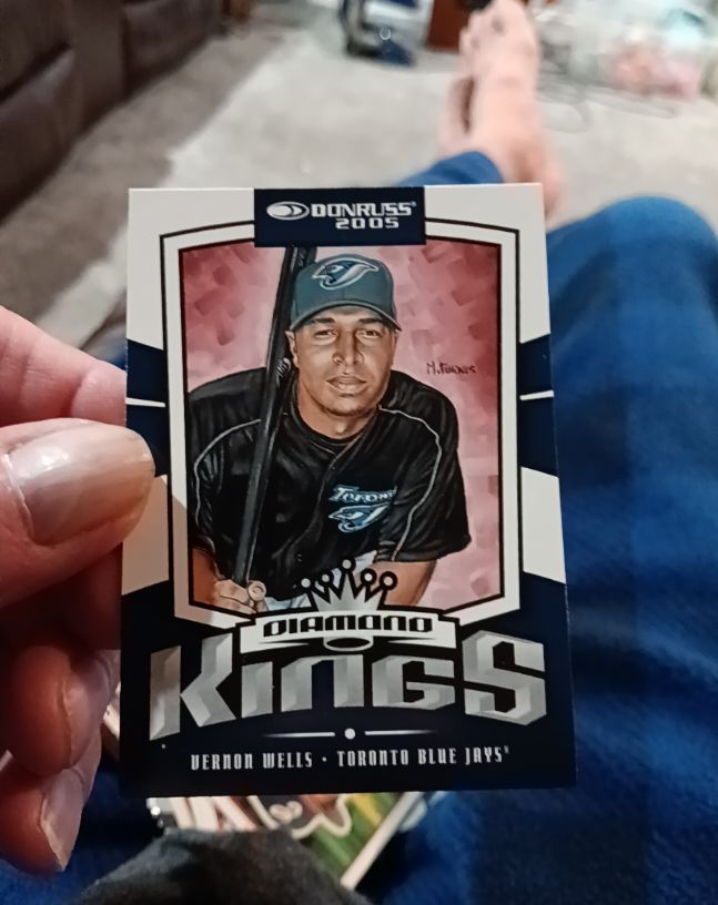 2005 Donruss Diamond Kings #25 Vernon Wells — front