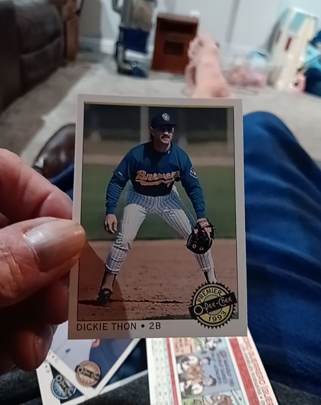 1993 O-Pee-Chee Premier #16 Dickie Thon — front