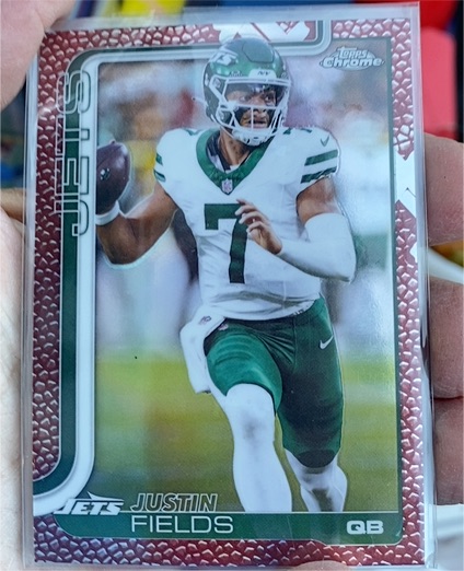 2025 Topps Chrome #237 Justin Fields — front