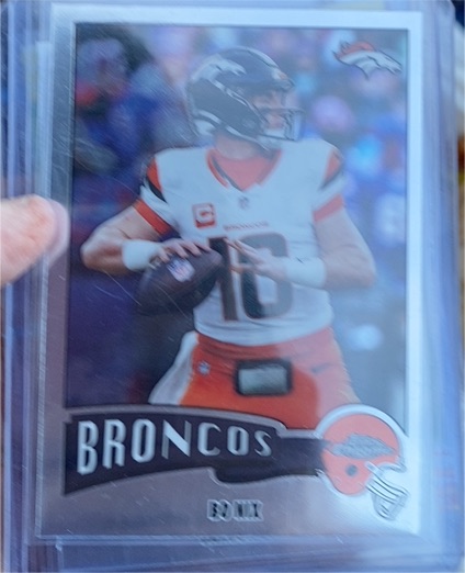 2025 Topps Chrome #1975-11 Bo Nix — front