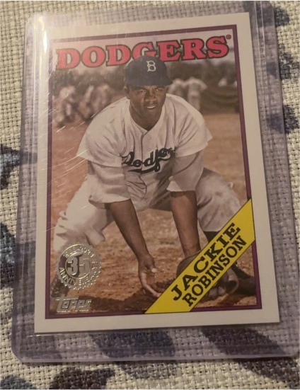 2023 Topps Series 1 1988 Topps #T88-44 Jackie Robinson — front