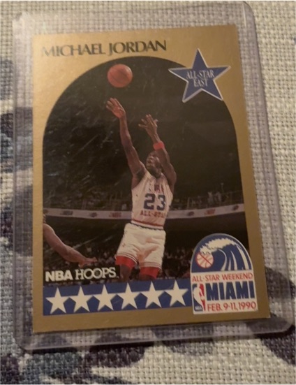 1990 NBA Hoops #5 Michael Jordan All-Star East — front