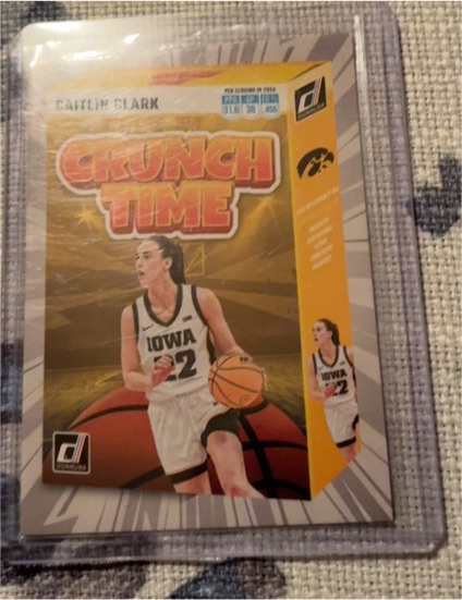 2024 Panini Crunch Time #SS-CT2 Caitlin Clark — front