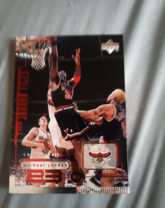 1998-99 Upper Deck Michael Jordan Living Legend - The Jordan Files #136 — front
