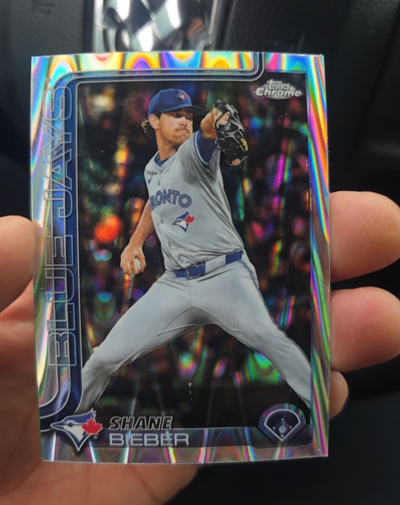 2025 Topps Chrome Update #USC52 Shane Bieber — front