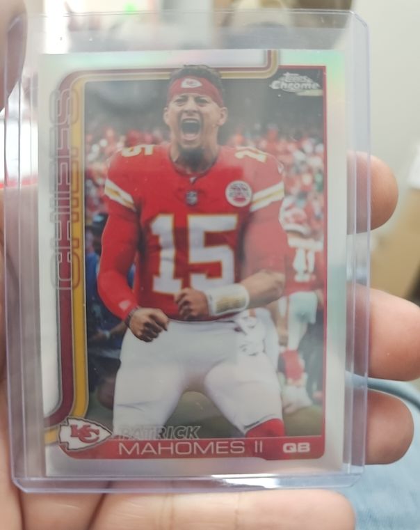 2025 Topps Chrome #148 Patrick Mahomes II — front