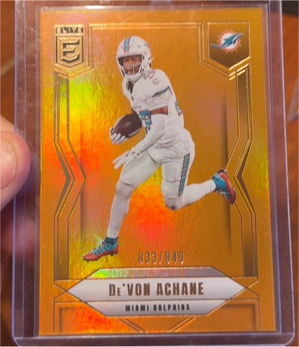 2025 Panini Donruss Elite #44 De'Von Achane — front