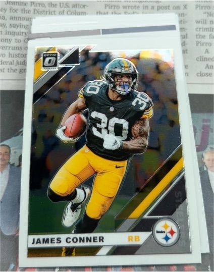 2019 Donruss Optic #83 James Conner — front
