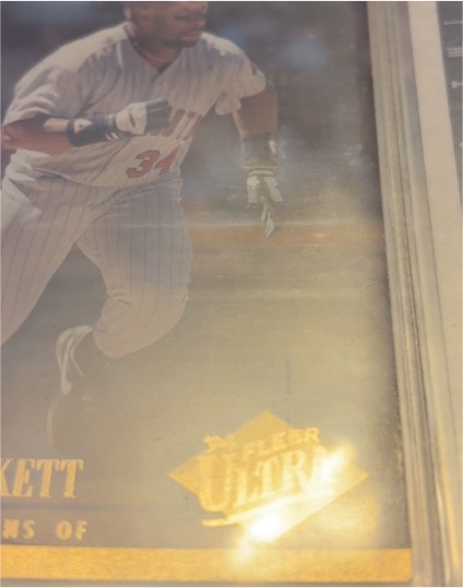 1994 Fleer Ultra #394 Kirby Puckett — front