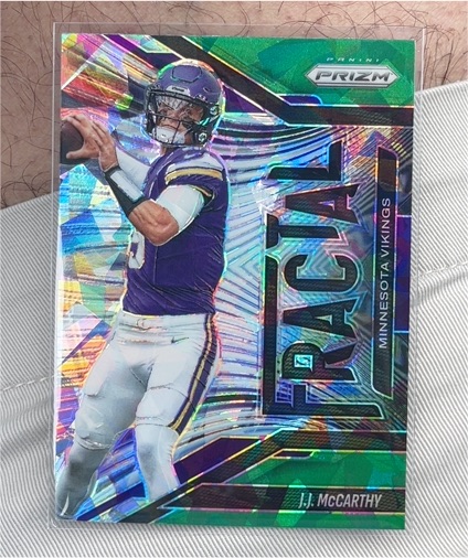 2025 Panini Prizm #15 J.J. McCarthy Fractal Green Prizm — front