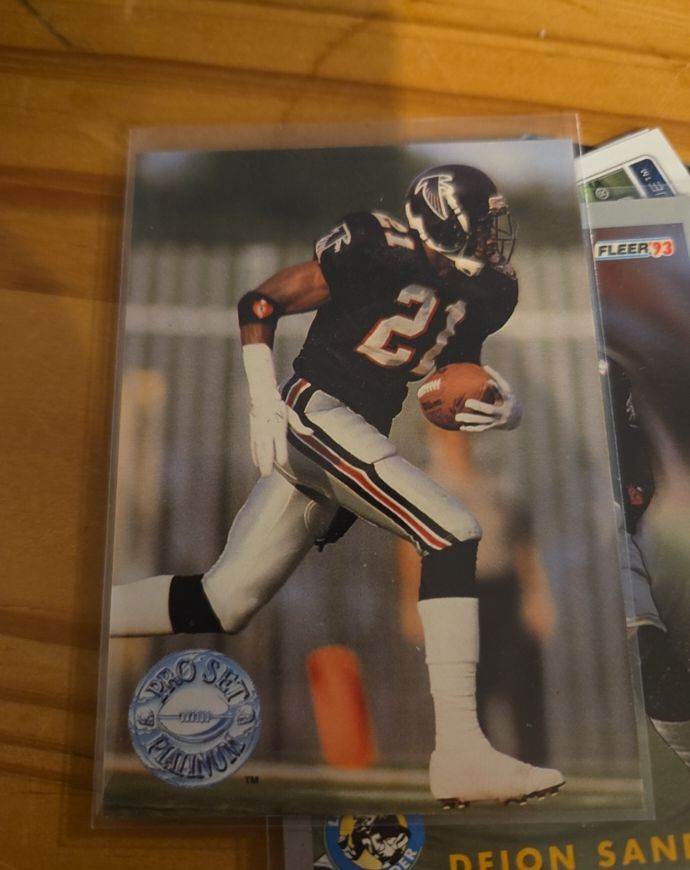 1991 Pro Set Platinum #141 Deion Sanders — front