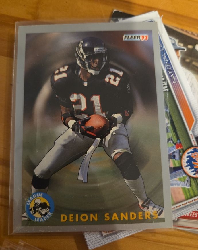 1993 Fleer #261 Deion Sanders — front