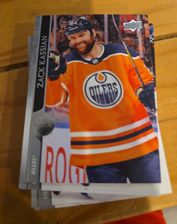 2021-22 Upper Deck #322 Zack Kassian Edmonton Oilers — front