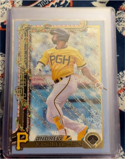 2025 Topps Holiday #H79 Andrew McCutchen — front