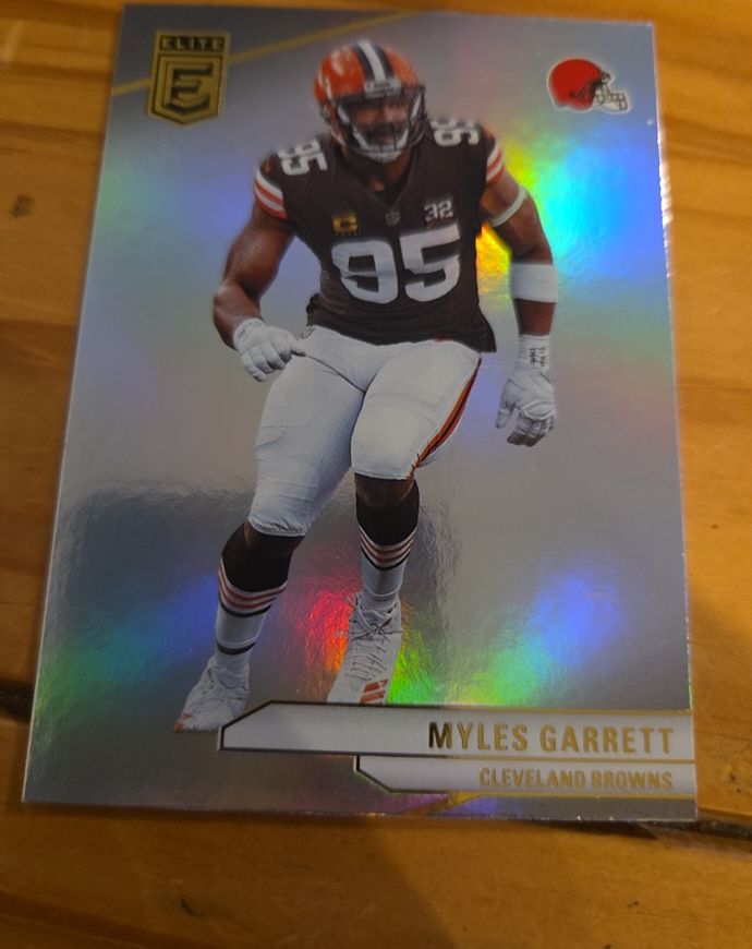 2024 Panini Donruss Elite #82 Myles Garrett — front