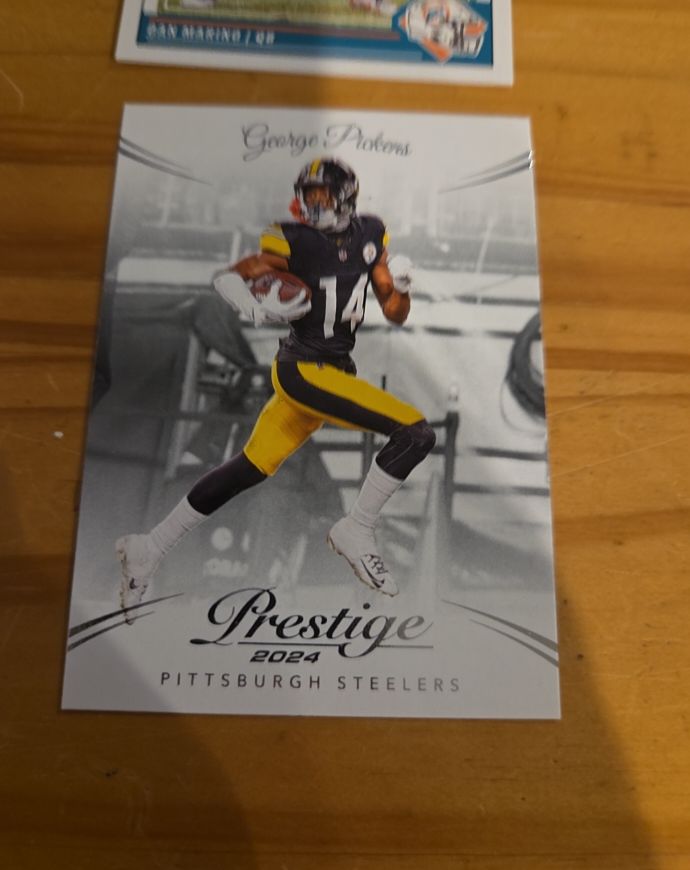 2024 Panini Prestige #251 George Pickens — front