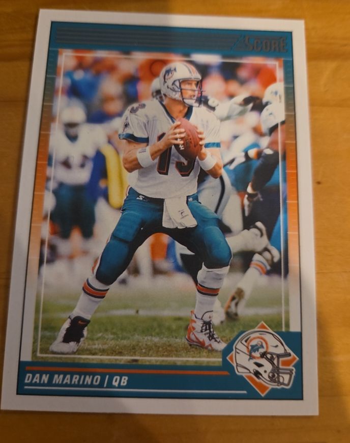 2024 Panini Score #179 Dan Marino — front