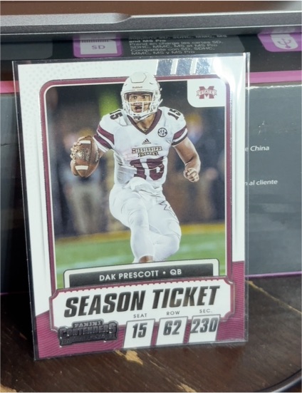 2021 Panini Contenders Draft Picks Season Ticket #24 Dak Prescott — front
