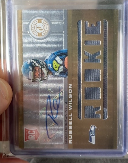 2012 Panini Totally Certified #3 Russell Wilson Rookie Jersey Auto — front