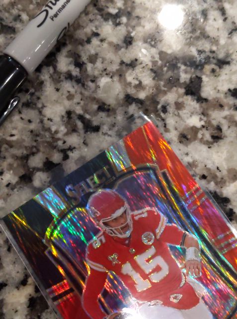 2025 Panini Select Premier Level #107 Patrick Mahomes II — front