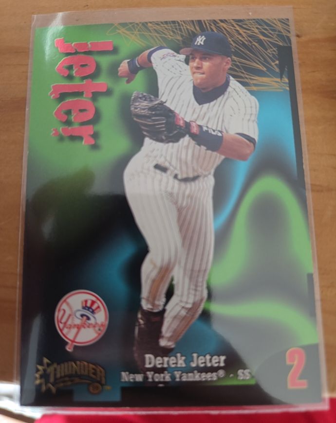 1998 Skybox Circa Thunder #2 Derek Jeter — front