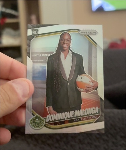 2025 Panini Prizm #144 Dominique Malonga — front