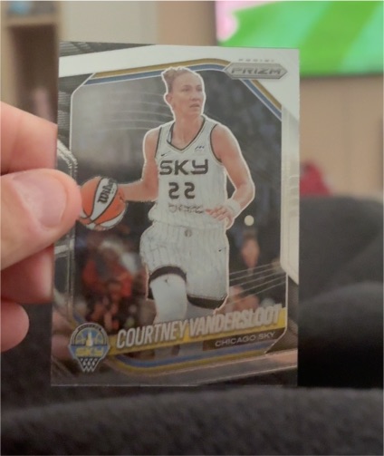 2025 Panini Prizm WNBA #124 Courtney Vandersloot — front