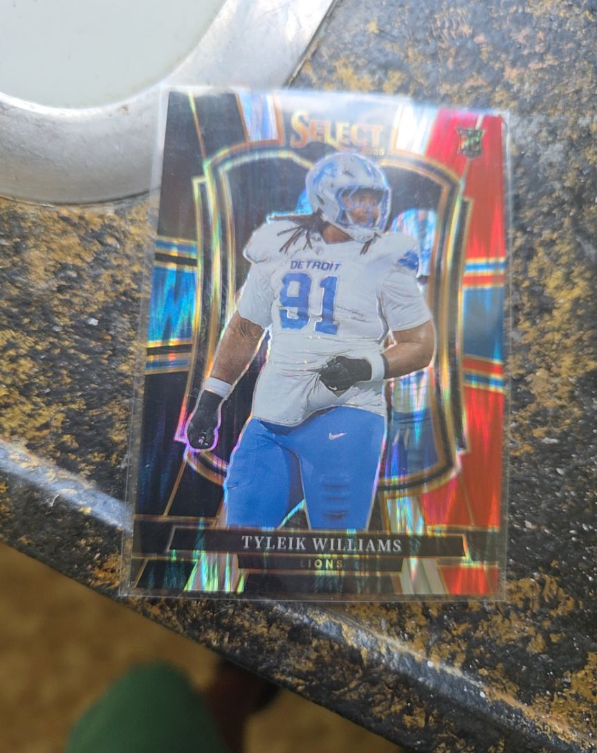 2025 Panini Select #169 Tyleik Williams — front
