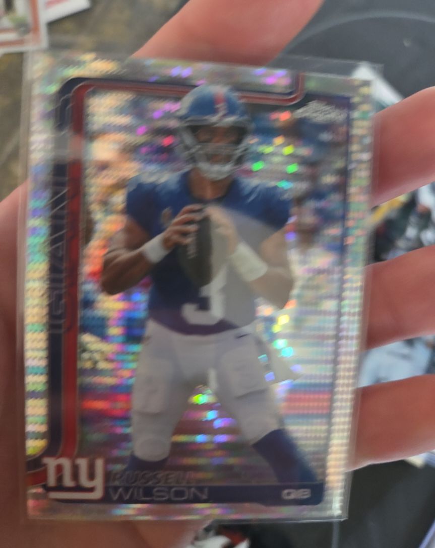 2025 Topps Chrome #229 Russell Wilson — front