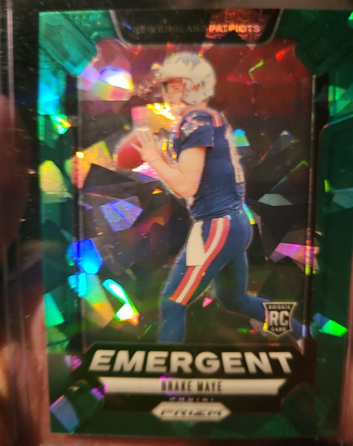 2024 Panini Prizm Emergent #4 Drake Maye — front