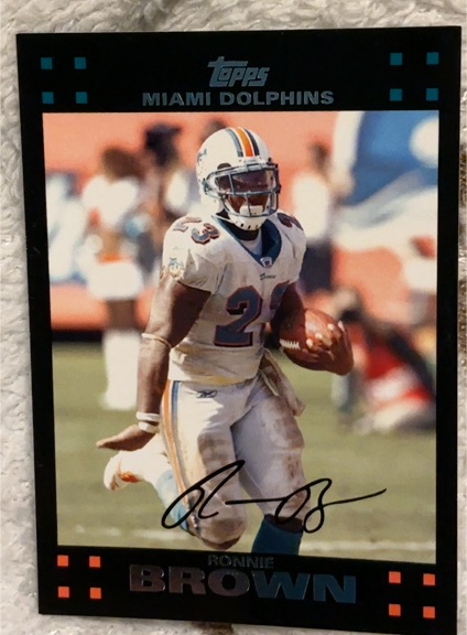 2007 Topps #79 Ronnie Brown Miami Dolphins — front