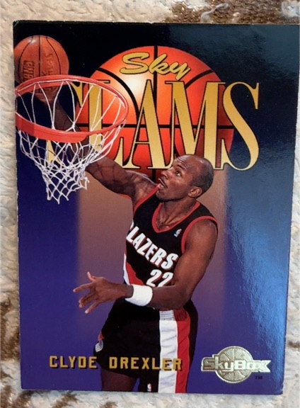 1994 SkyBox Sky Jams #304 Clyde Drexler — front