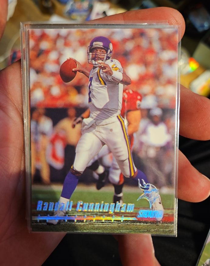 1999 Topps Stadium Club #124 Randall Cunningham — front