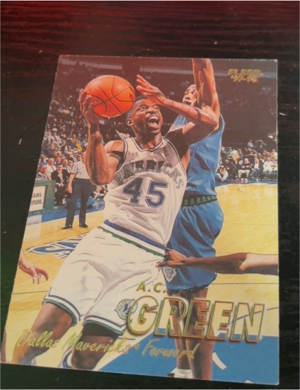1997 Fleer #194 A.C. Green — front