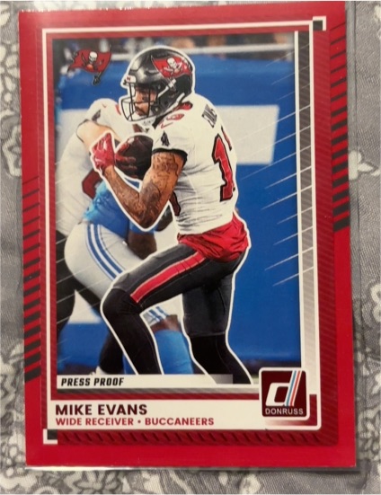 2025 Panini Donruss #11 Mike Evans — front