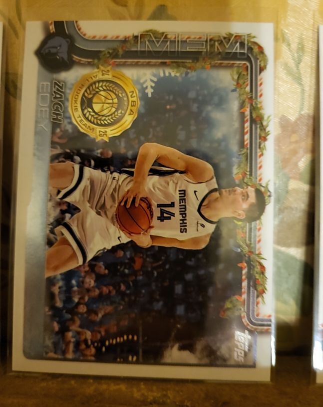 2025-26 Topps Holiday #H150 Zach Edey — front