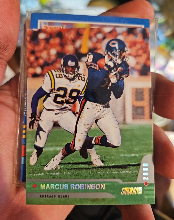 2000 Topps Stadium Club #9 Marcus Robinson — front