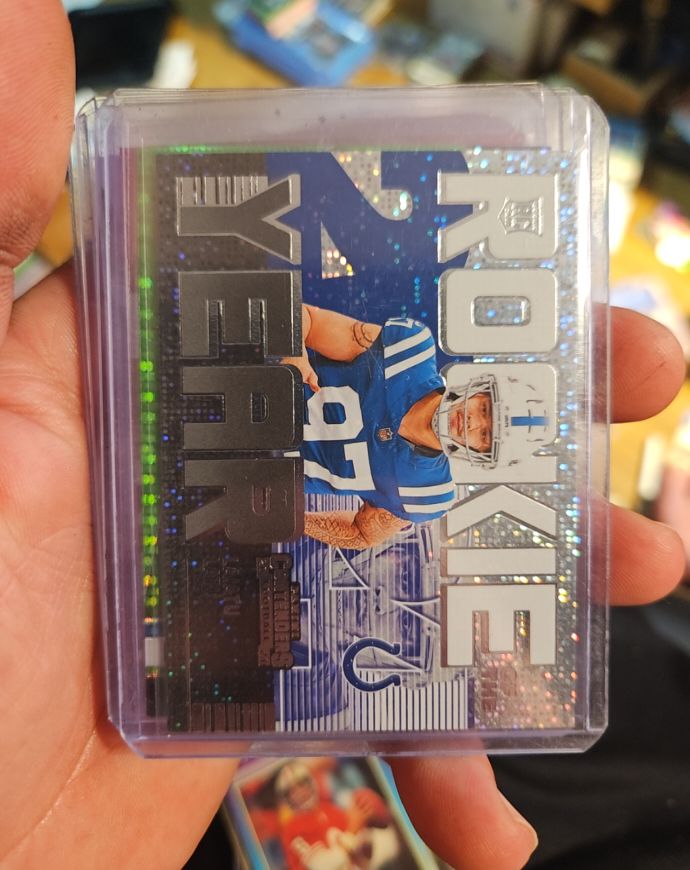 2024 Panini Contenders #16 Laiatu Latu Rookie of the Year Sparkle Colts — front