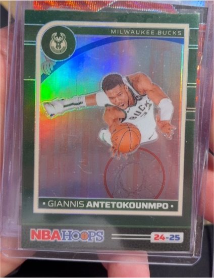 2024-25 Panini NBA Hoops #24-25 Giannis Antetokounmpo — front