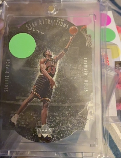 1997-98 Upper Deck Collector's Choice #SA19 Scottie Pippen Star Attractions — front
