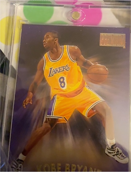 1997-98 Skybox Premium #23 Kobe Bryant — front