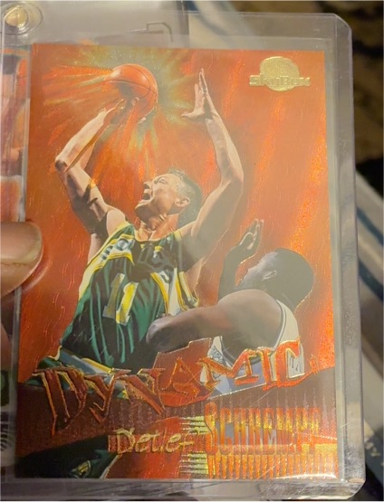 1995-96 SkyBox Premium #D11 Detlef Schrempf Dynamic — front
